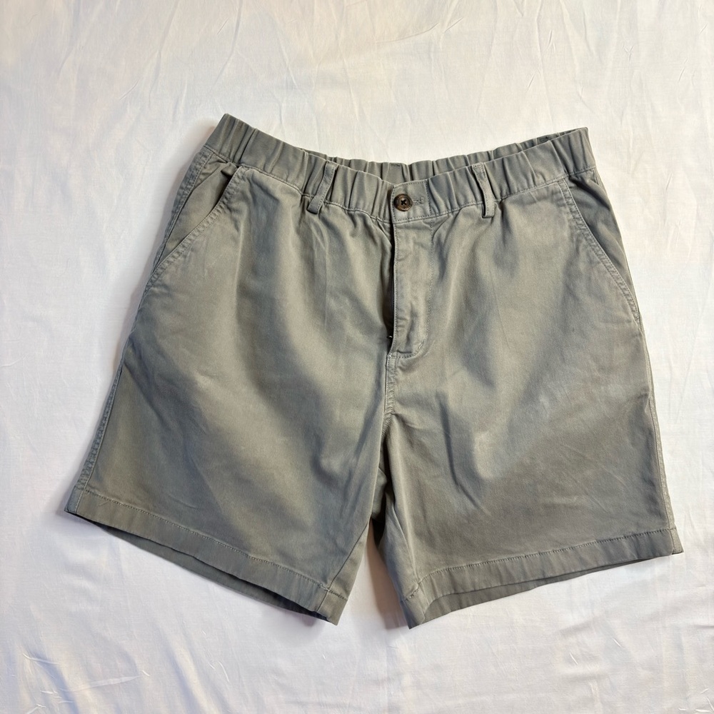 Men's Classic Gray Cargo Shorts